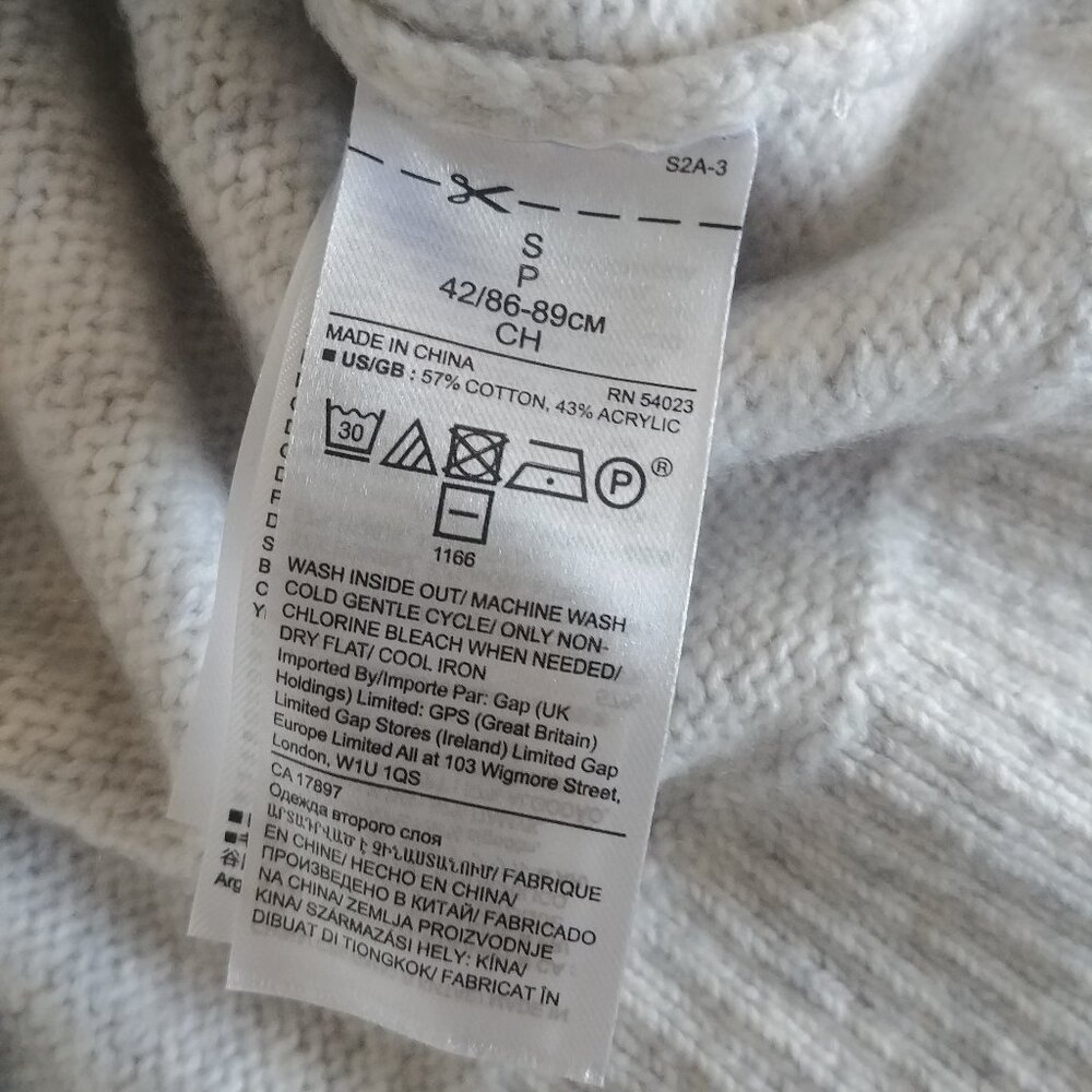 Upcycled one of a kind 100% hand embroidered grey purple cotton sweater Small - Picture 11 of 15